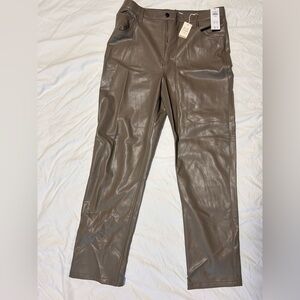 Abercrombie & Fitch Vegan Leather Pant (size 32) NWT